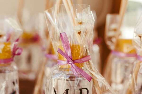 • Creative wedding favor ideas