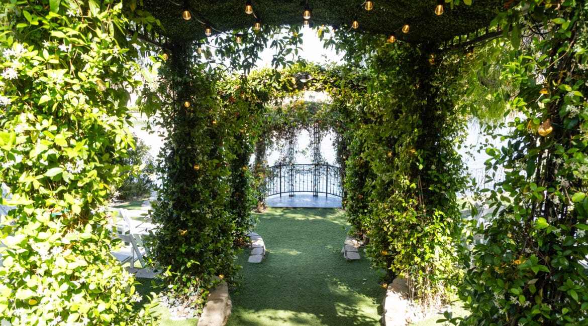 outdoor all inclusive Vegas wedding packages